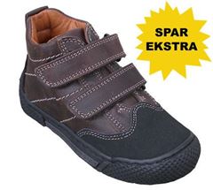 Freesby brown velcro shoe