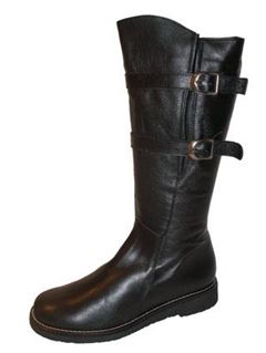Kmb black boot w/straps
