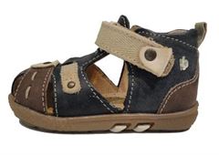 BabyBotte Teofil drengesandaler med lukket h�l og rem foran t�erne, navy/brun